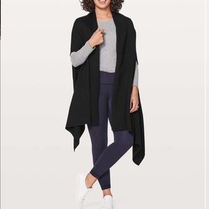 Lululemon live freely wrap